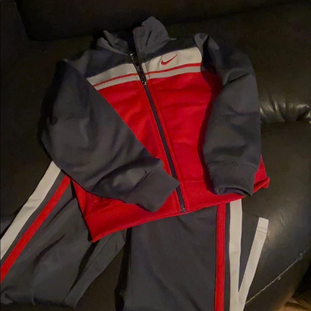 Nike suit